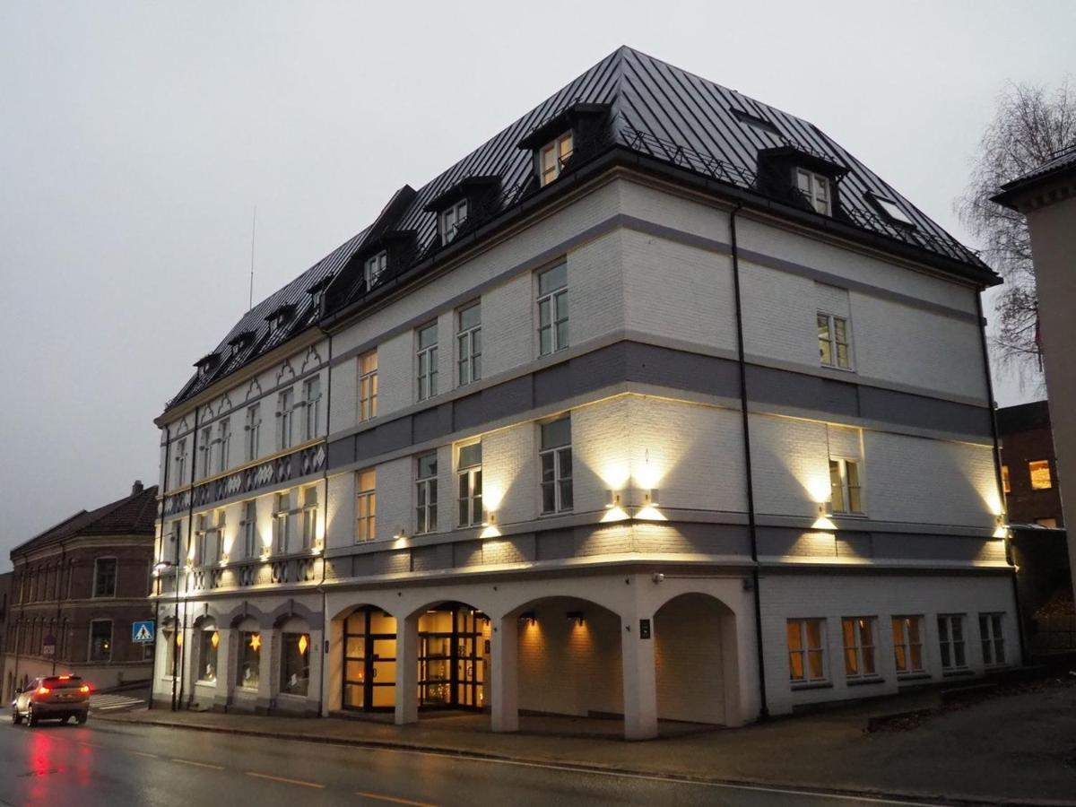 Henriks Hotell Skien Exterior photo