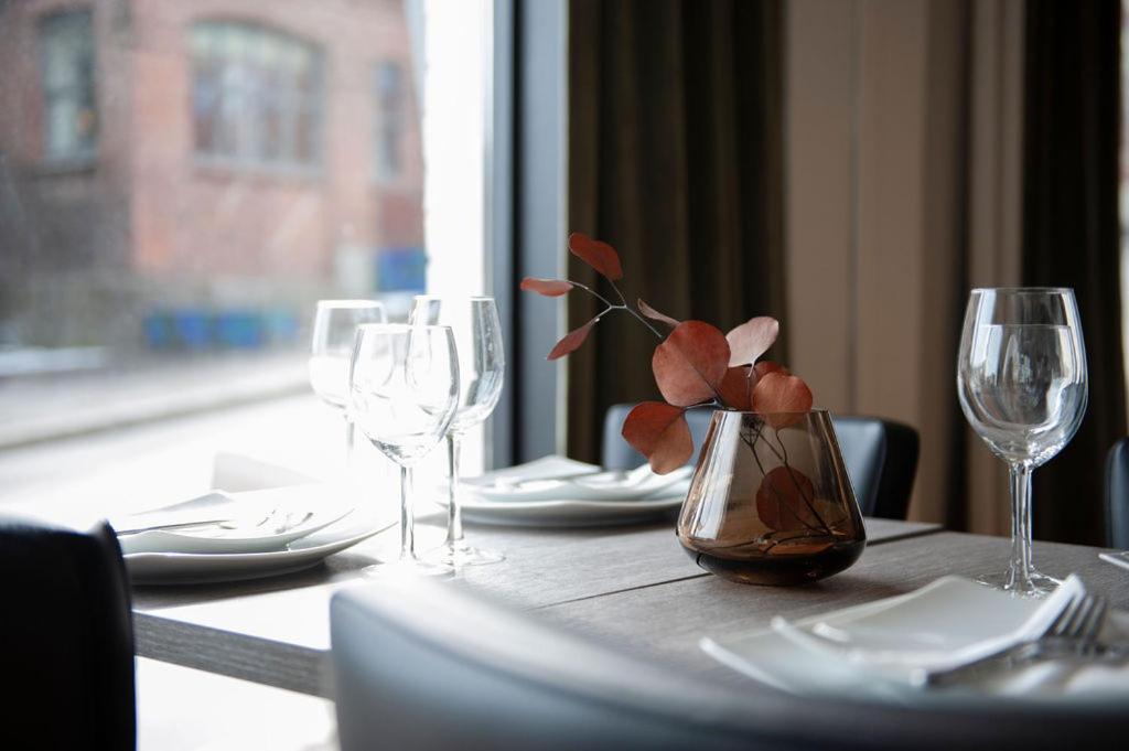 Henriks Hotell Skien Exterior photo
